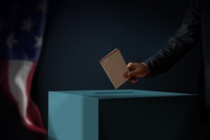 Analizės centras: demokratinėse šalyse užsienio įtaka reali, bet tampa ir „pasiteisinimu“ politikams