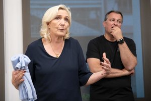 M. Le Pen sukvietė Europos kraštutinius dešiniuosius į susitikimą, kad parodytų jų vienybę ir jėgą