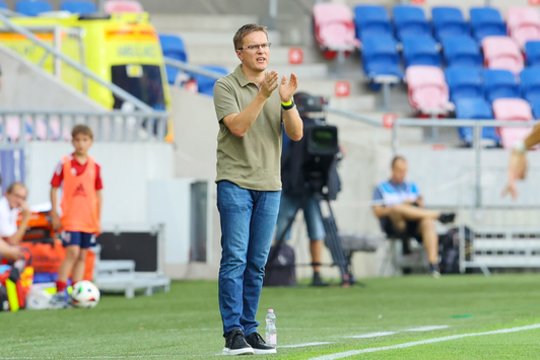 Neužsibuvo: vos kojas apšilęs V. Dambrauskas palieka Vengrijos klubą