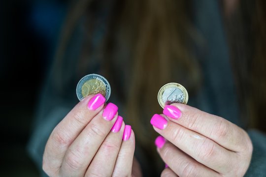 Gegužę metinė infliacija siekė 1,9 proc., vėl mažėjo parduotos pramonės produkcijos kainos