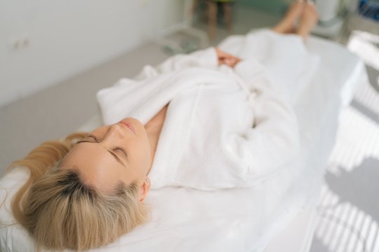 Gydymas ar žala? Įspėja, kad procedūrų pasirinkimas savo nuožiūra – ne į naudą sveikatai