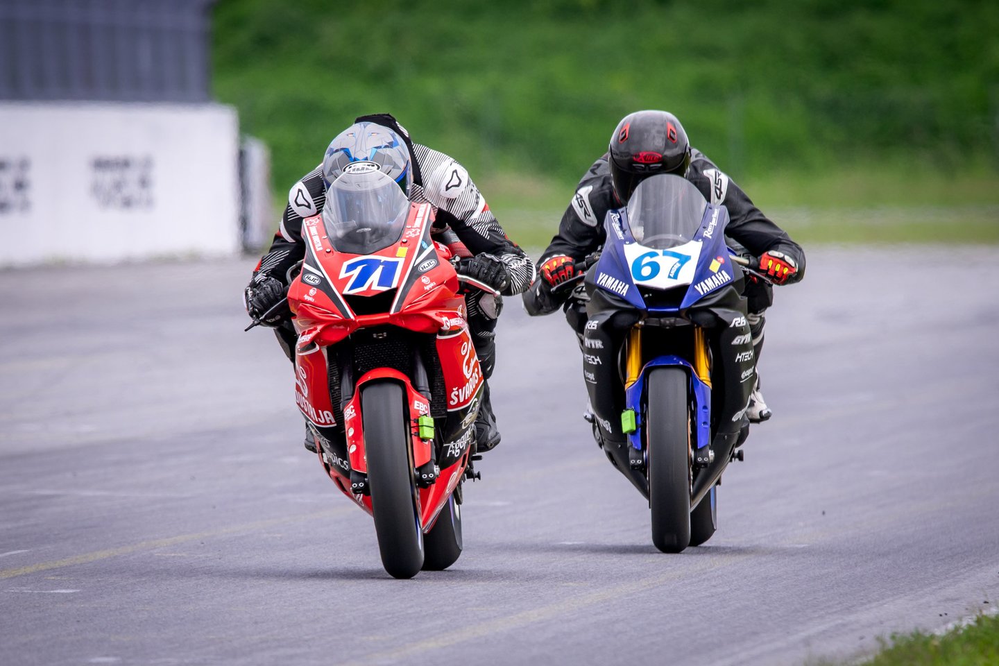 Birželio 7–8 dienomis Estijoje, „Porsche Ring“ trasoje, vyko trečiasis iš septynių Lietuvos ir Baltijos šalių Plento žiedo čempionato etapas.<br> D.Teibe nuotr.