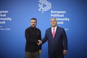 Iš V. Zelenskio – aiški žinutė apie V. Orbaną: jo parama Rusijai yra istorinė klaida