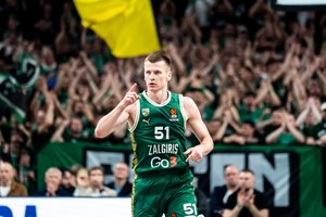 A. Butkevičiaus delno įspaudo šventėje žalgiriečiai rinko mėsainių valgymo čempioną