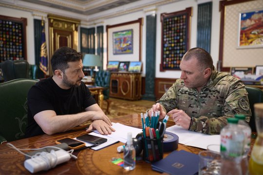 Neeilinis „Buldogu“ praminto SBU vado gyvenimas: „Holivudas nervingai rūko kamputyje“