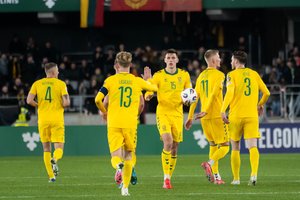 Lietuvos futbolininkų noras pasigalynėti su Danija baigėsi visišku fiasko – mūsiškiai springo nuo įvarčių