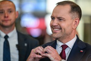 Išrinktasis Lenkijos prezidentas papasakojo apie pokalbio su D. Trumpu detales