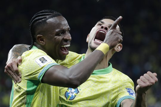 C. Ancelotti iškovojo pirmąją pergalę su Brazilijos rinktine