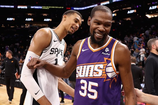 Bręsta milžiniški NBA mainai – K. Durantas nori suvienyti jėgas su V. Wembanyama