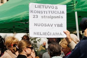 Pirmadienį – neeilinis Seimo posėdis mokestinių įstatymų svarstymui