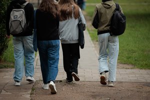 Po anglų kalbos egzamino – kardinaliai skirtingos vienuoliktokų nuotaikos: to nesitikėjome