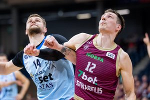 Sensacingas LKL mažojo finalo startas: „Lietkabelį“ pabaigoje nokautavusi Jonavos ekipa seriją pradėjo pergalingai