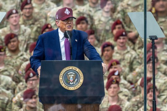 Vašingtone rengiamas D. Trumpo išsvajotas didelis karinis paradas