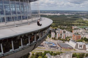 Tomas Dirgėla savo rašymo studiją įkurdino televizijos bokšte