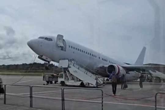 Lietuvos įmonės „GetJet“ išnuomotas „Wizz Air“ lėktuvas Norvegijoje – per plauką nuo tragedijos