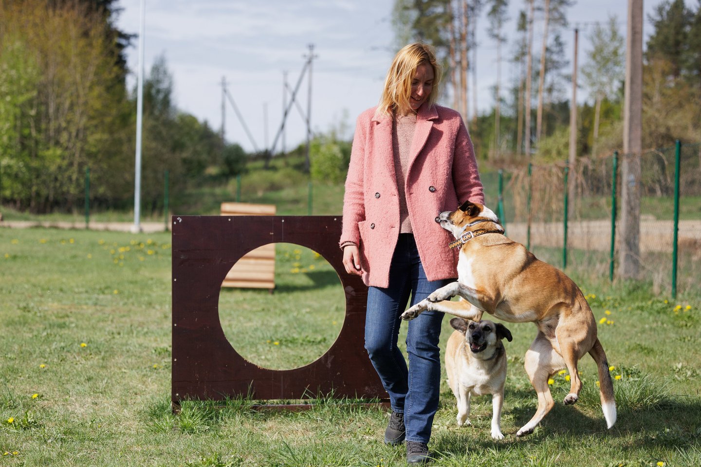 R.Idzelytė ir jos augintiniai.<br> V.Skaraičio nuotr.