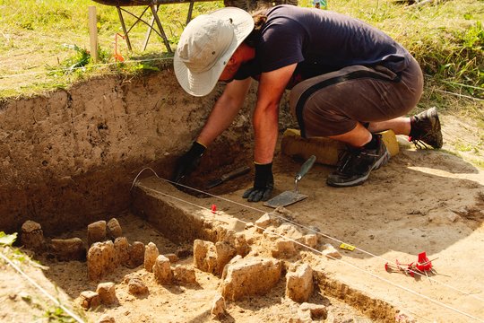 Archeologai aptiko 4500 metų senumo barškučius kūdikiams