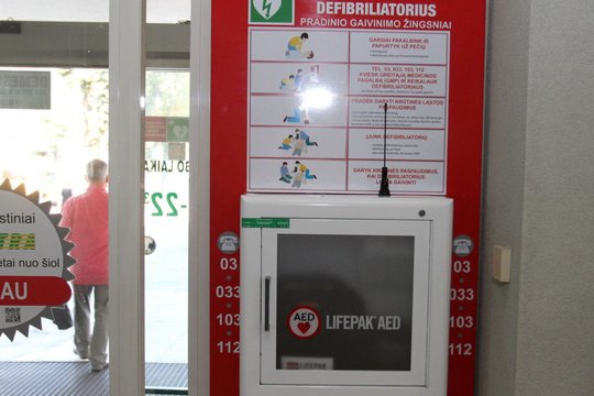 Gyvybei būtinų gaivinimo priemonių Panevėžyje vos 14: nors susidomėjimas didelis, ragina nepamiršti vieno