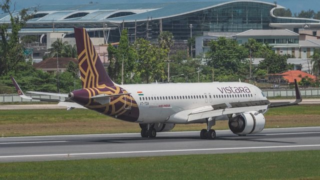 „Air India“ lydi nesėkmės: dėl grasinimų teko nusileisti avariniu būdu