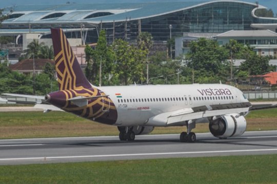 „Air India“ lydi nesėkmės: dėl grasinimų teko nusileisti avariniu būdu