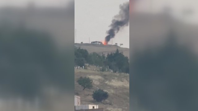 Vaizdai iš naujausios Izraelio atakos Irane: užsiliepsnojo oro uostas