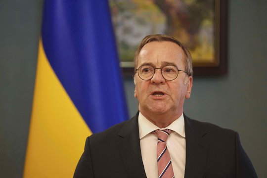 Karas Ukrainoje. B. Pistoriuso žinia: Europa turi ruošis laipsniškam JAV atsitraukimui
