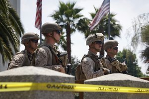 Belaukiant masinių protestų prieš D. Trumpą, Los Andžele dislokuoti jūrų pėstininkai