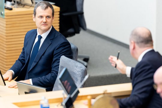 G. Paluckas remia iniciatyvą naikinti desovietizacijos komisiją: siūlymas yra teisingas