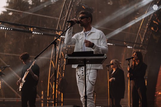 „Daddy Was A Milkman“ paminėjo kūrybos dešimtmetį ypatingu koncertu Vilniaus Kalnų parke