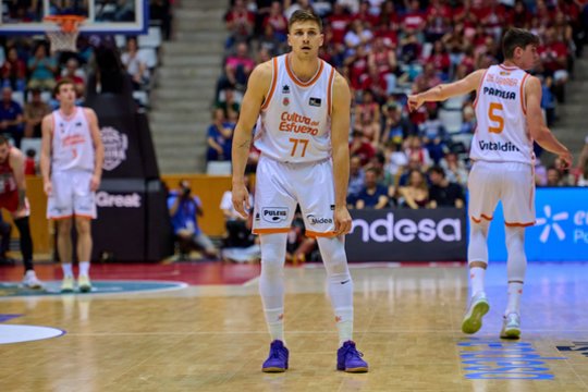 „Valencia“ trečią kartą klubo istorijoje kovos Ispanijos čempionato finale