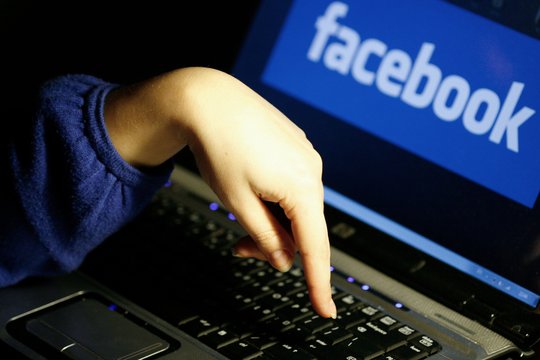 Paspaudusi „Facebook“ pokalbių programėlėje gautą nuorodą vilnietė neteko 27,5 tūkst. eurų