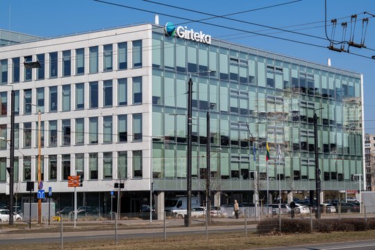 Žiniasklaida: „Girtekos“ akcininkų rankose – Kipre registruota bendrovė, valdanti 16 Rusijos įmonių