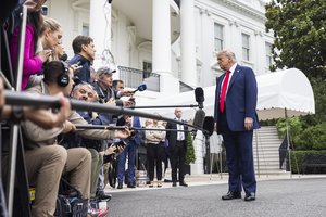 D. Trumpas atskrido į Kanadą dalyvauti G7 susitikime