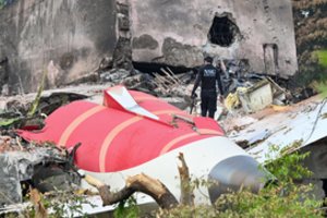 Atskleidė paskutinius „Air India“ piloto žodžius, pasakytus kelioms akimirkoms iki lėktuvo katastrofos