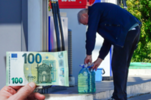 2 Eur už litrą benzino – ne riba: ekspertai įspėja apie degalų akcizų didinimo pasekmes  