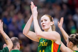 Lietuvos krepšininkių pasiruošimas: rezultatyvi E. Šventoraitė ir netaiklūs lyderių metimai