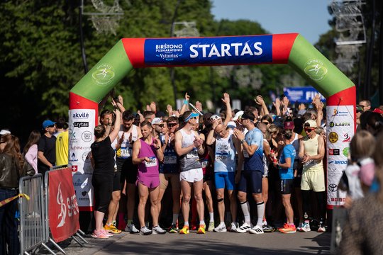 Į Birštoną sugrįžęs pusmaratonis dalyvius žavėjo patogia trasa ir ypatingais vaizdais