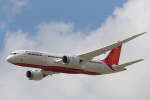 Dar vienas incidentas „Air India“ lėktuve – pilotai atsisakė skristi toliau