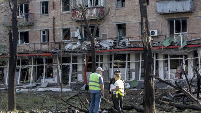 Rusijai paleidus šimtus dronų ir raketų – gedulo diena Kyjive