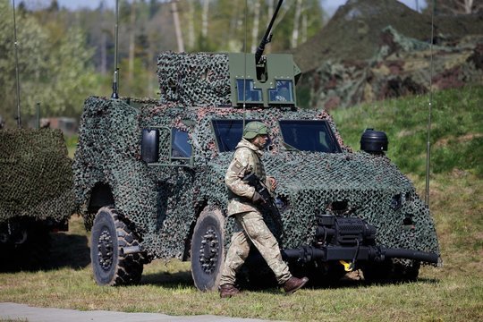 Skaičiuoja, kad gynybai kasmet prireiks 5 mlrd. eurų: skolinimosi neišvengsime