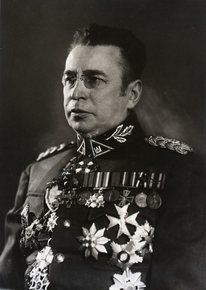 Brg. gen. V. Nagevičius, XX a. 4 deš.<br>Vytauto Didžiojo karo muziejaus rinkinių vertybė.