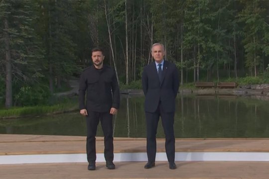 Rusijos barbariškumą smerkianti Kanada skelbia apie įspūdingą paramą Ukrainai: tai – dar ne viskas