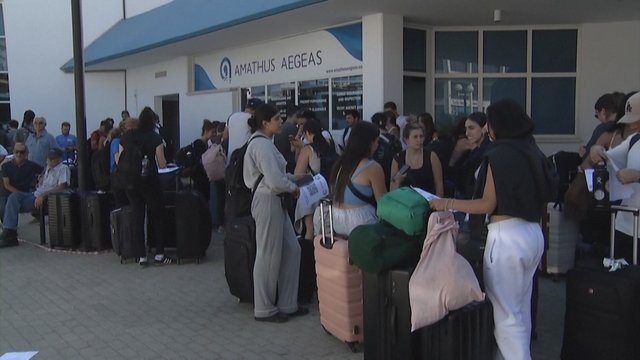 3 paras be miego esantys evakuotieji iš Izraelio neslepia išgąsčio: „Niekada to nepatyriau“