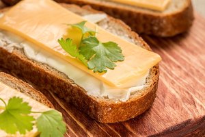 Mėgstami pusryčiai gali neigiamai paveikti širdies veiklą: šį pagardą prašo pamiršti