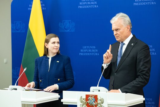 G. Nausėda spaudos konferencijos metu pertraukė D. Šakalienę