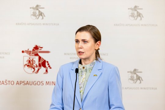D. Šakalienė: simboliška, kad M. Laurinavičius grįš su mūsų Karinėmis oro pajėgomis