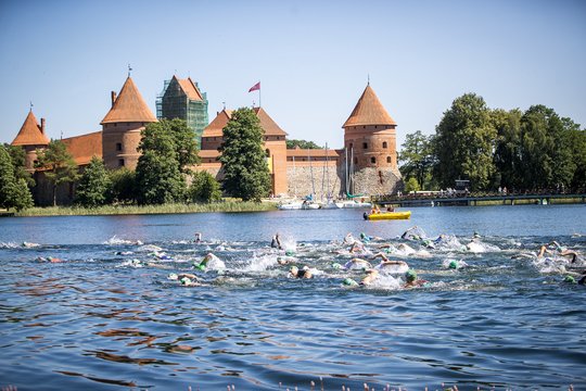 Lietuvos triatlono čempionai grįžta į Trakus: gins titulą ten, kur svarbi kiekviena sekundė
