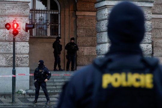 Čekijoje – neįtikėtina sukčių schema: pasiskaitę internete apsimetė odontologais