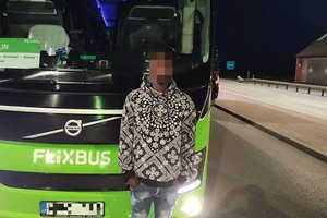 Į Vokietiją keliavę du Gvinėjos piliečiai teismo lauks už grotų