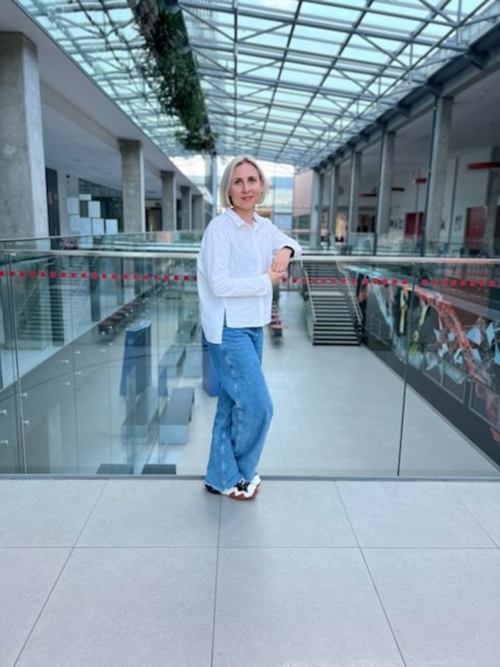 Dietetikos studijų programos absolventė, LSMU Kauno ligoninės maitinimo skyriaus dietistė Sandra Vaskelė.<br>Asmeninio archyvo nuotr.